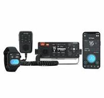em-trak X100 combined Class D VHF, DSC, 5W AIS Radio & Connect-X App